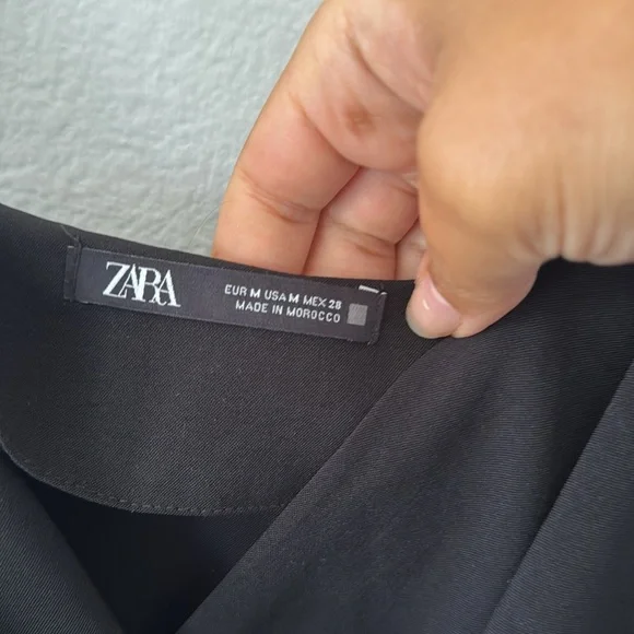 Zara cuffed ankle jumpsuit. Size medium. Black. EUC. - Picture 8 of 9